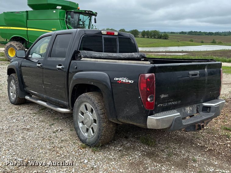 image for item FC5778 2011 GMC Canyon Crew Cab pickup truck
