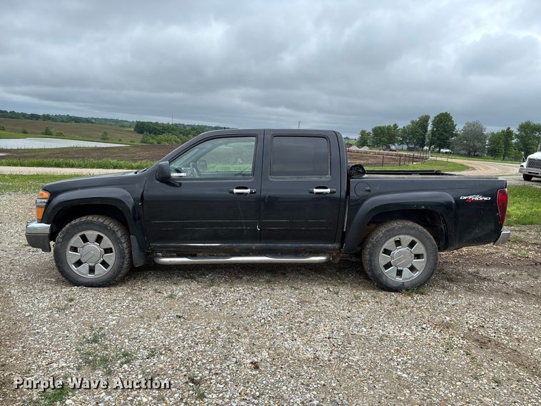 image for item FC5778 2011 GMC Canyon Crew Cab pickup truck