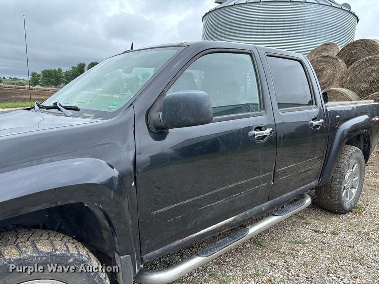 image for item FC5778 2011 GMC Canyon Crew Cab pickup truck