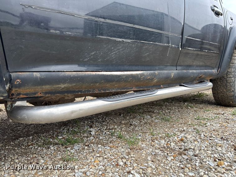 image for item FC5778 2011 GMC Canyon Crew Cab pickup truck