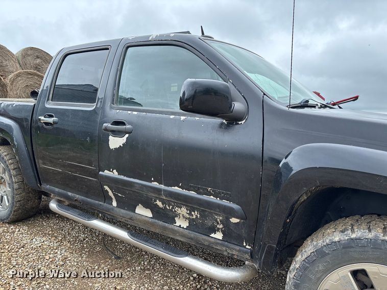 image for item FC5778 2011 GMC Canyon Crew Cab pickup truck