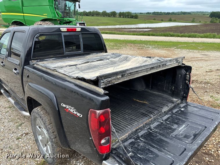 image for item FC5778 2011 GMC Canyon Crew Cab pickup truck