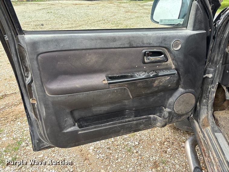 image for item FC5778 2011 GMC Canyon Crew Cab pickup truck