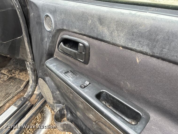 image for item FC5778 2011 GMC Canyon Crew Cab pickup truck