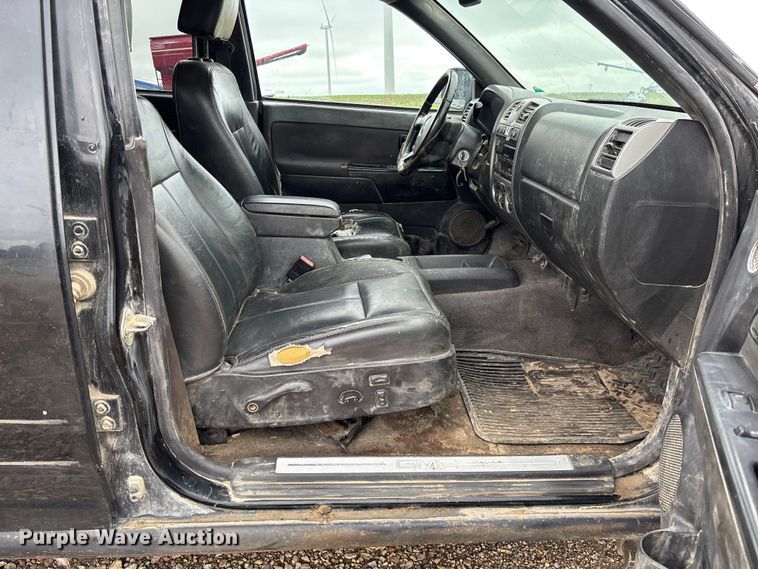 image for item FC5778 2011 GMC Canyon Crew Cab pickup truck