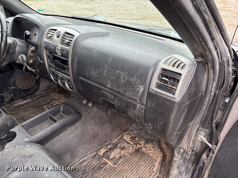 image for item FC5778 2011 GMC Canyon Crew Cab pickup truck