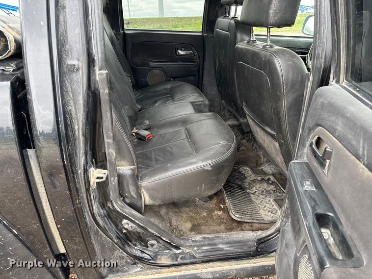 image for item FC5778 2011 GMC Canyon Crew Cab pickup truck
