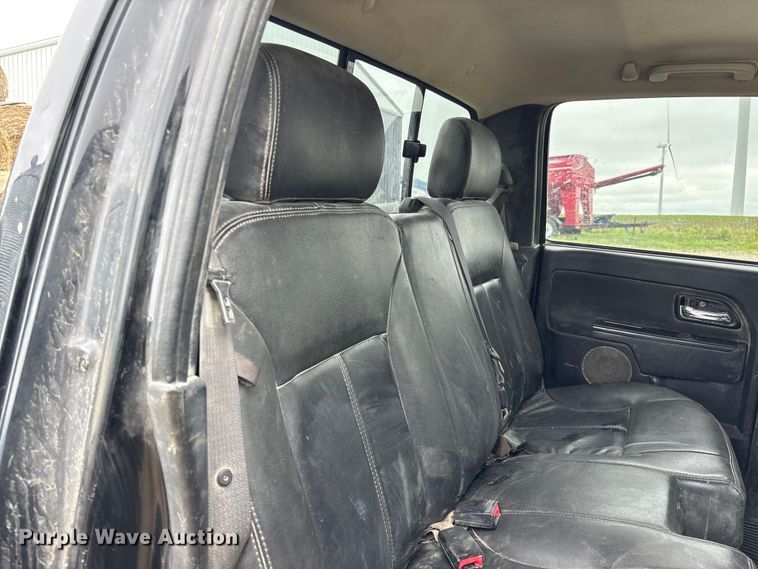 image for item FC5778 2011 GMC Canyon Crew Cab pickup truck