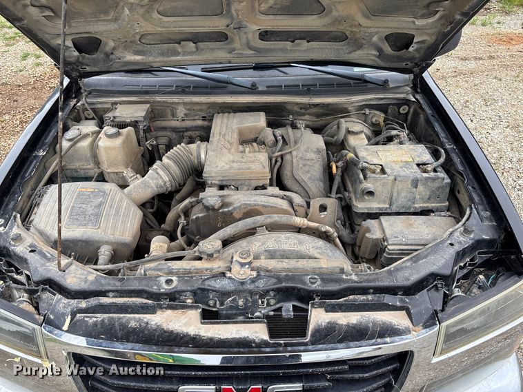 image for item FC5778 2011 GMC Canyon Crew Cab pickup truck