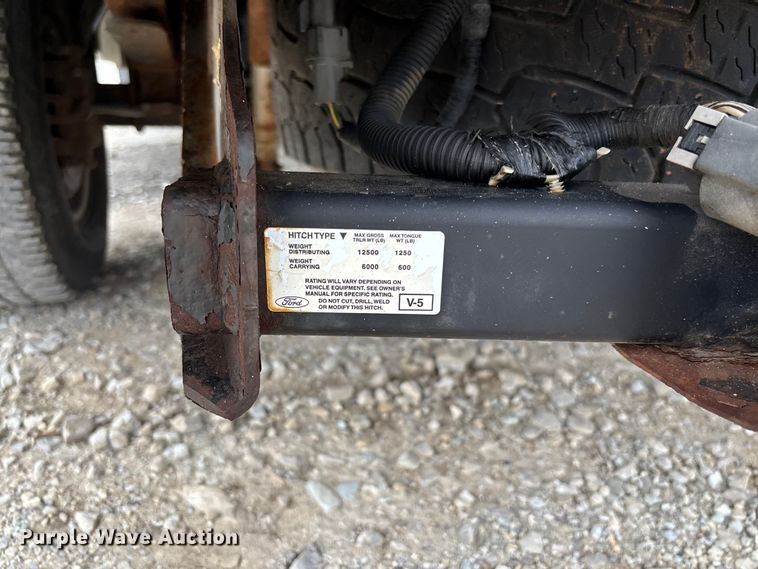 image for item FC5848 2006 Ford F250 Super Duty XL pickup truck