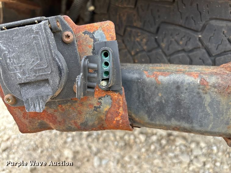 image for item FC5848 2006 Ford F250 Super Duty XL pickup truck