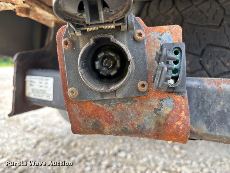 image for item FC5848 2006 Ford F250 Super Duty XL pickup truck