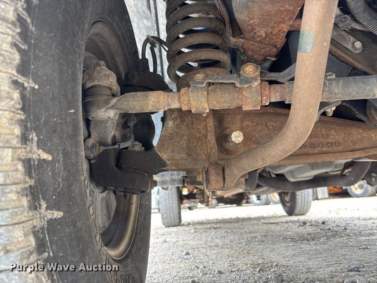 image for item FC5848 2006 Ford F250 Super Duty XL pickup truck