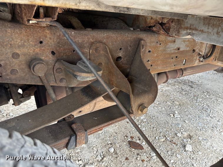 image for item FC5848 2006 Ford F250 Super Duty XL pickup truck