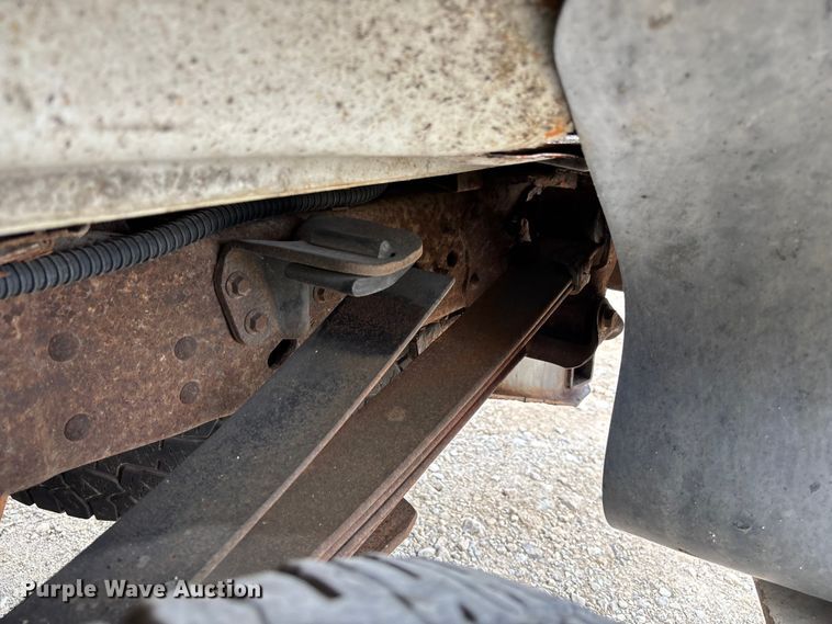 image for item FC5848 2006 Ford F250 Super Duty XL pickup truck
