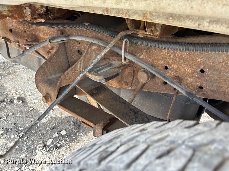 image for item FC5848 2006 Ford F250 Super Duty XL pickup truck