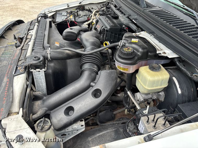 image for item FC5848 2006 Ford F250 Super Duty XL pickup truck