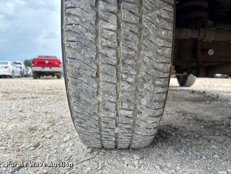 image for item FC5848 2006 Ford F250 Super Duty XL pickup truck