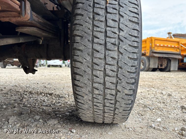 image for item FC5848 2006 Ford F250 Super Duty XL pickup truck