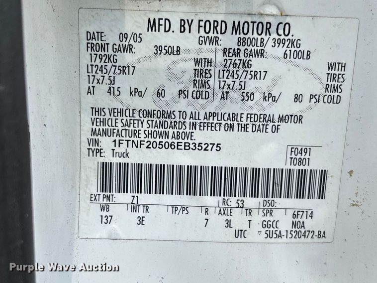 image for item FC5848 2006 Ford F250 Super Duty XL pickup truck