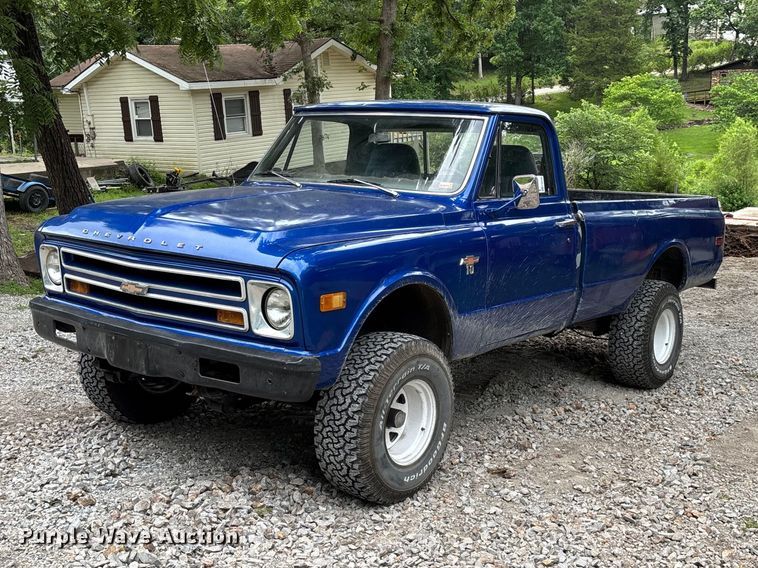 image for item FG0482 1970 Chevrolet K10 pickup truck