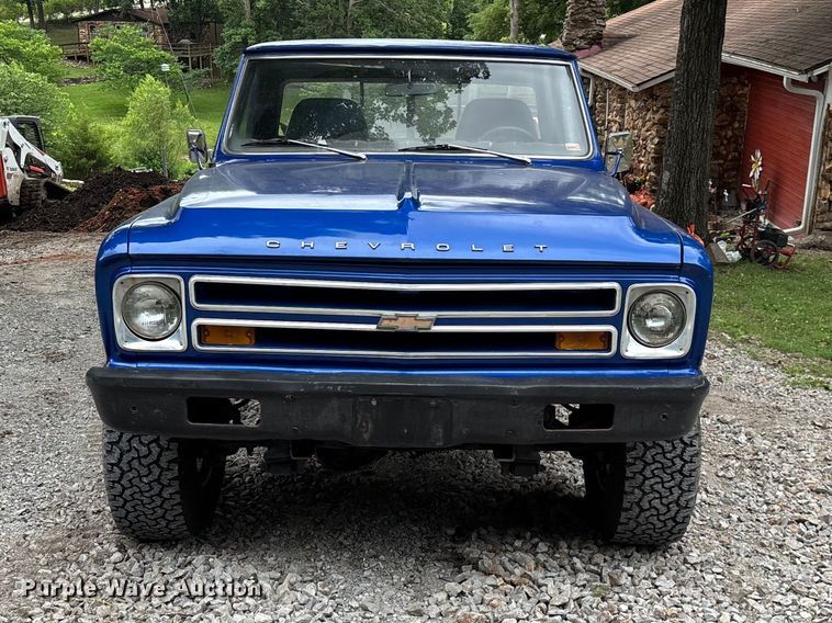 image for item FG0482 1970 Chevrolet K10 pickup truck