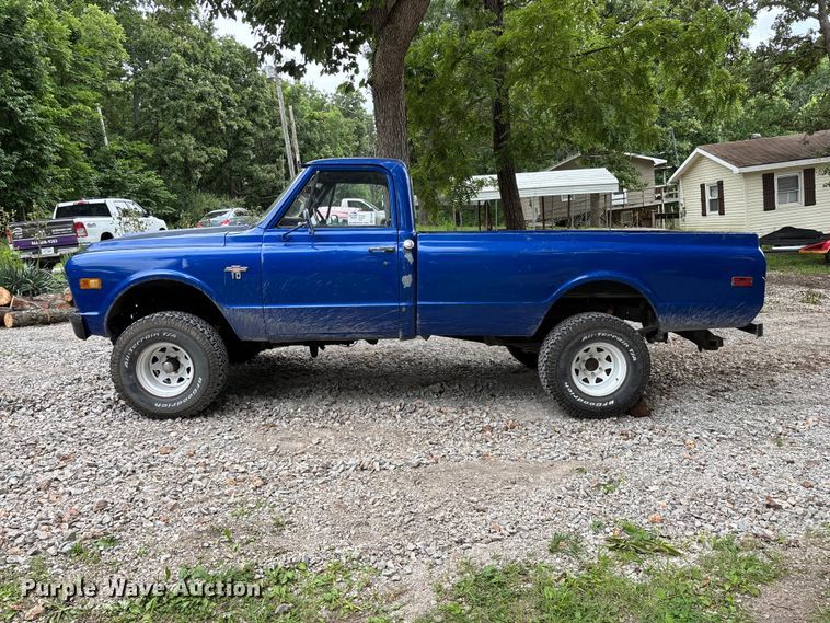 image for item FG0482 1970 Chevrolet K10 pickup truck