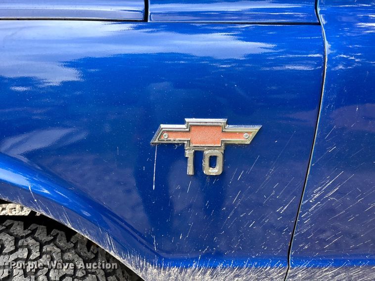 image for item FG0482 1970 Chevrolet K10 pickup truck