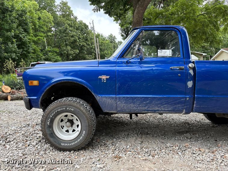 image for item FG0482 1970 Chevrolet K10 pickup truck