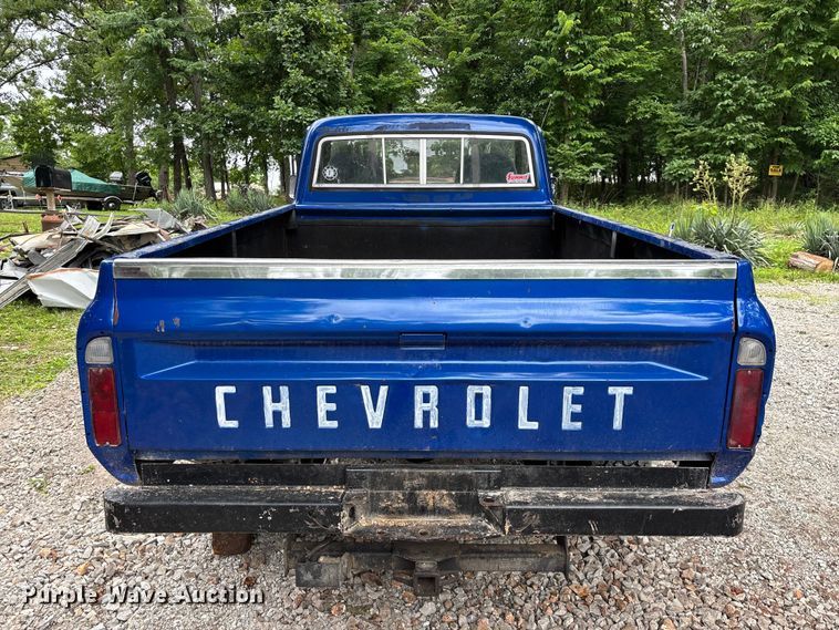 image for item FG0482 1970 Chevrolet K10 pickup truck