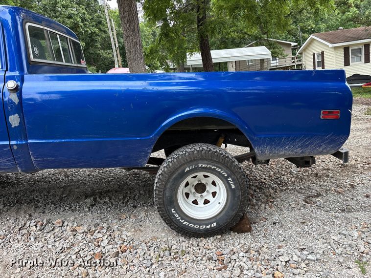 image for item FG0482 1970 Chevrolet K10 pickup truck