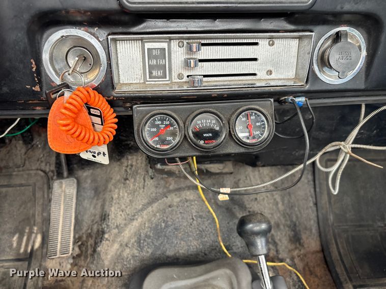 image for item FG0482 1970 Chevrolet K10 pickup truck