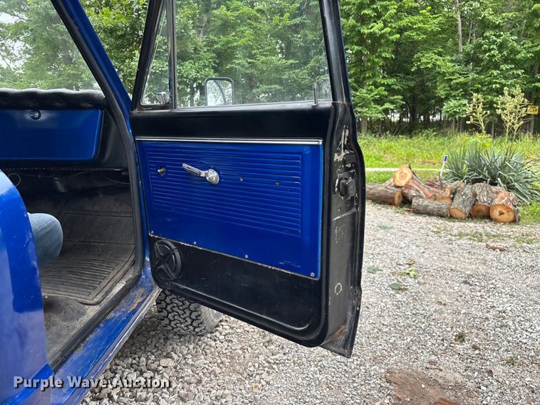 image for item FG0482 1970 Chevrolet K10 pickup truck