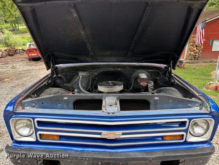 image for item FG0482 1970 Chevrolet K10 pickup truck