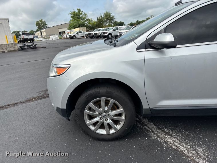 image for item FG0483 2013 Ford Edge SUV