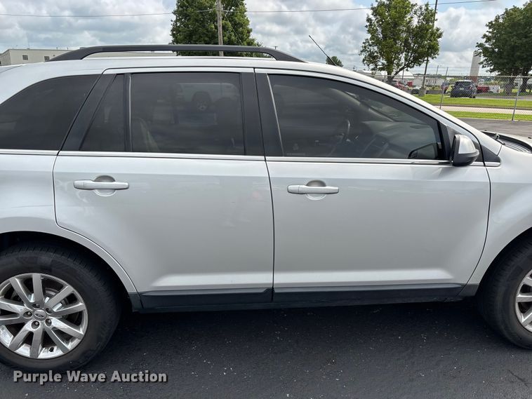 image for item FG0483 2013 Ford Edge SUV