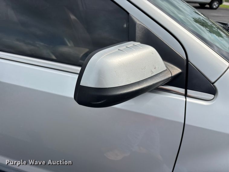 image for item FG0483 2013 Ford Edge SUV