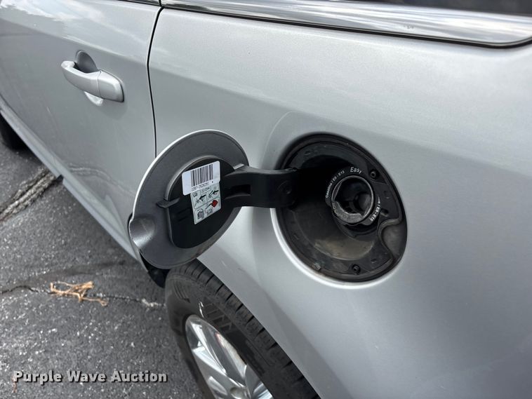 image for item FG0483 2013 Ford Edge SUV