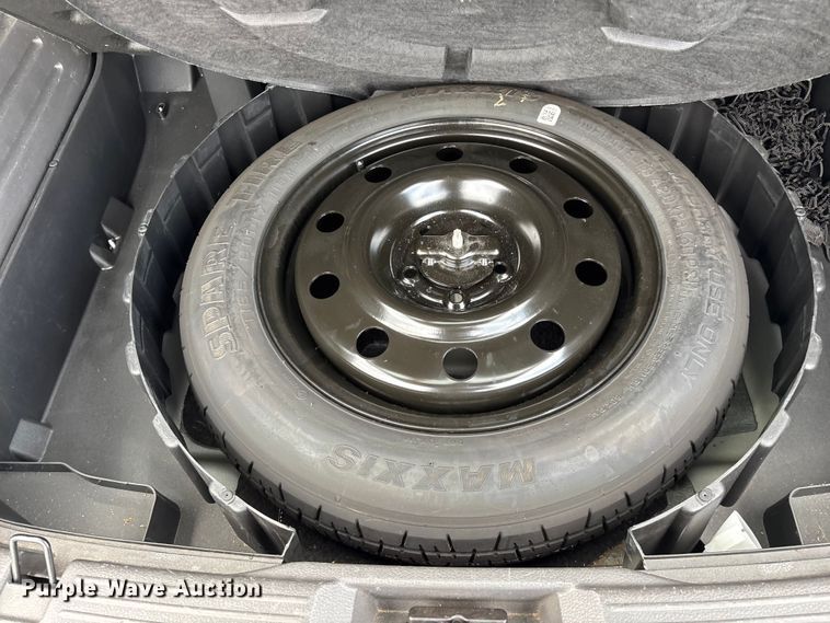 image for item FG0483 2013 Ford Edge SUV