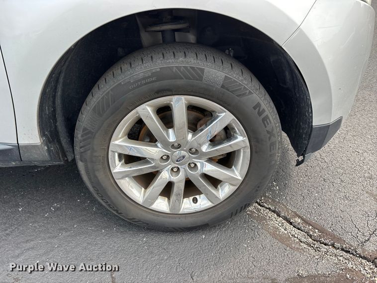 image for item FG0483 2013 Ford Edge SUV