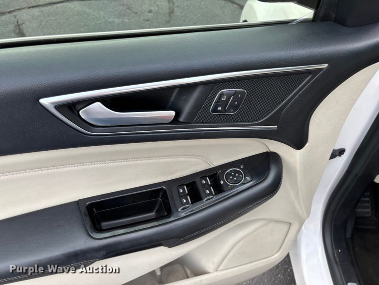 image for item FG0484 2017 Ford Edge SUV
