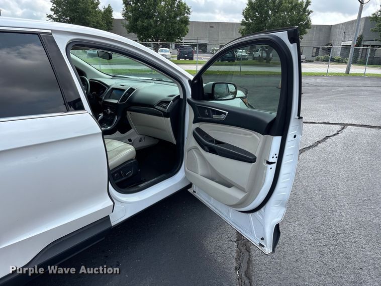 image for item FG0484 2017 Ford Edge SUV