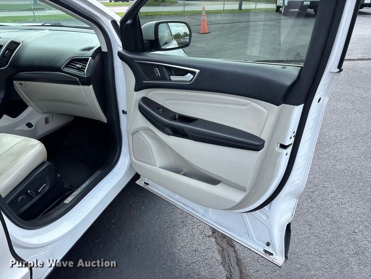 image for item FG0484 2017 Ford Edge SUV