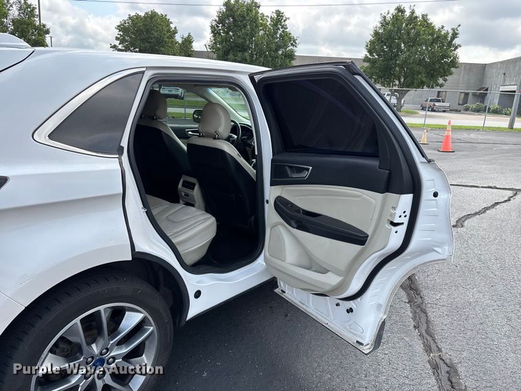 image for item FG0484 2017 Ford Edge SUV