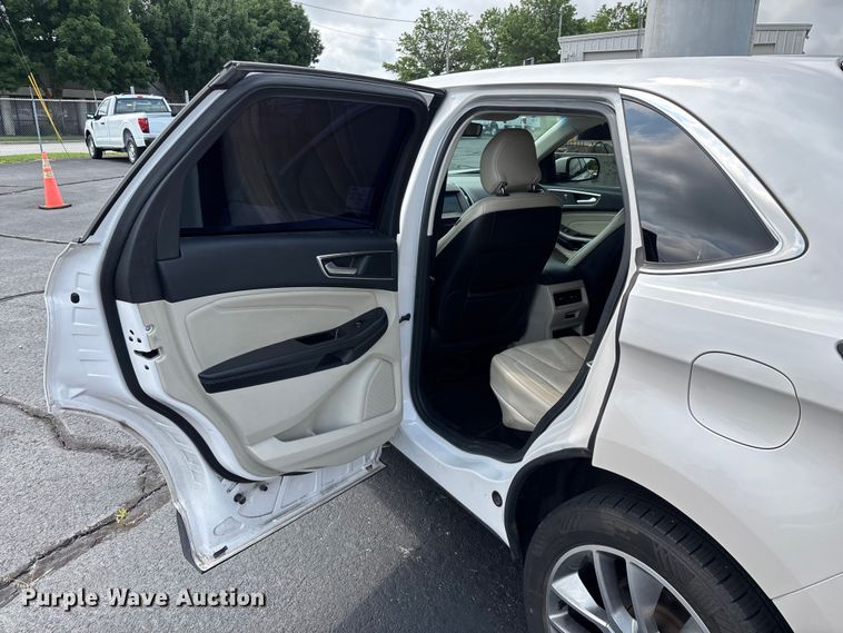 image for item FG0484 2017 Ford Edge SUV