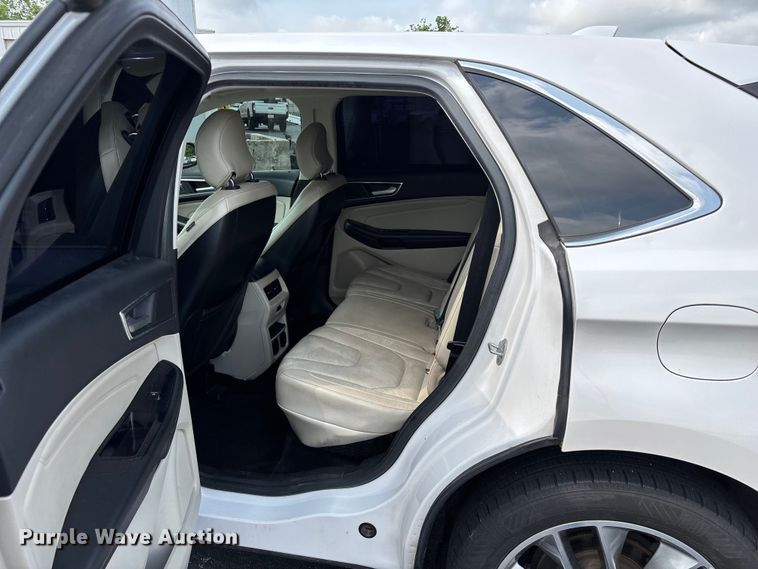 image for item FG0484 2017 Ford Edge SUV