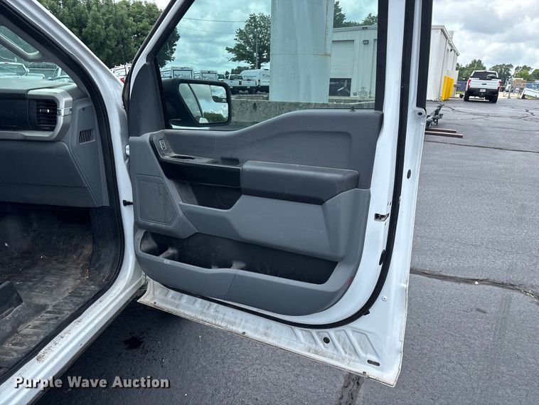 image for item FG0486 2021 Ford F150 Crew Cab pickup truck