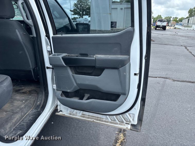 image for item FG0486 2021 Ford F150 Crew Cab pickup truck