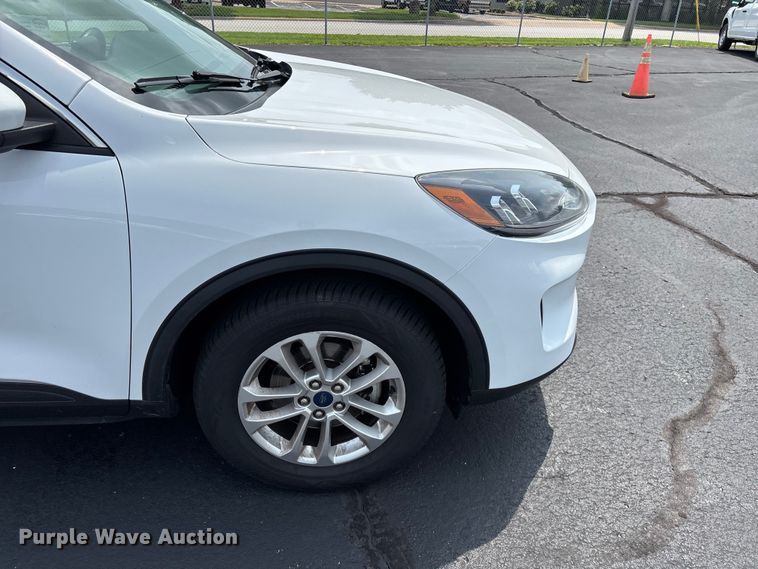 image for item FG0487 2021 Ford Escape SUV