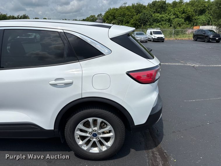image for item FG0487 2021 Ford Escape SUV